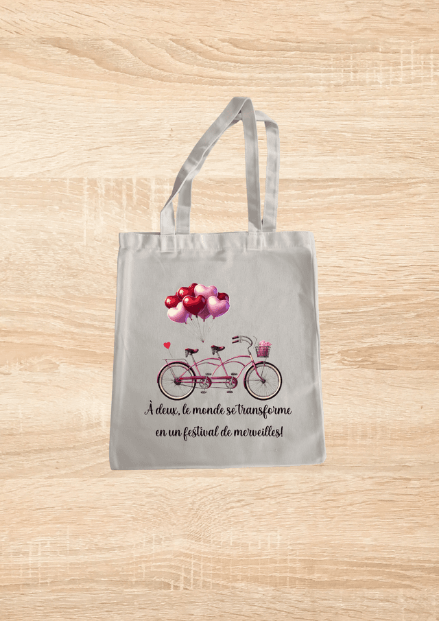 Sac fourre tout motif tandem avec des ballon en forme de cœur rose et rouge 