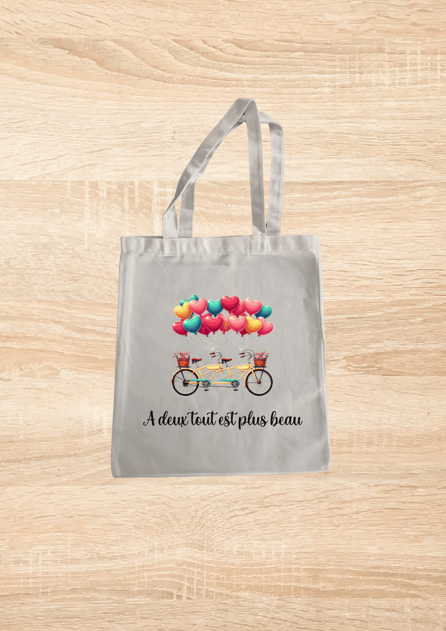 sac fourre tout motif tandem avec ballon forme de cœur multicolore 