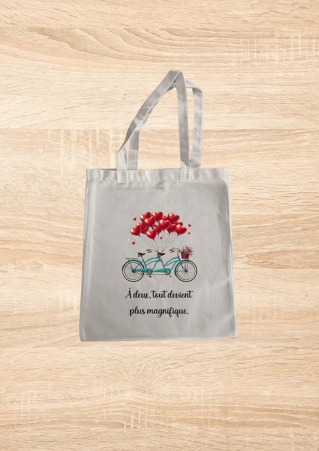 Sac fourre tout  motif tandem avec  ballon en forme de cœur rouge 